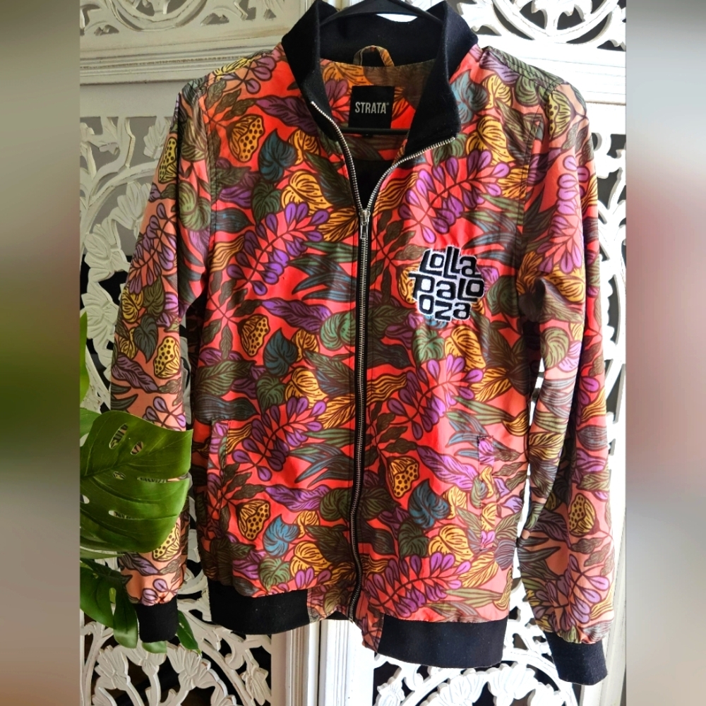 🔥 RARE VINTAGE Colorful Lollapalooza Jacket 🔥